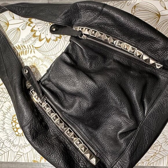 B. Makowsky - Large Black Leather Shoulder Bag with Pyramid Studs - Picture 1 of 11